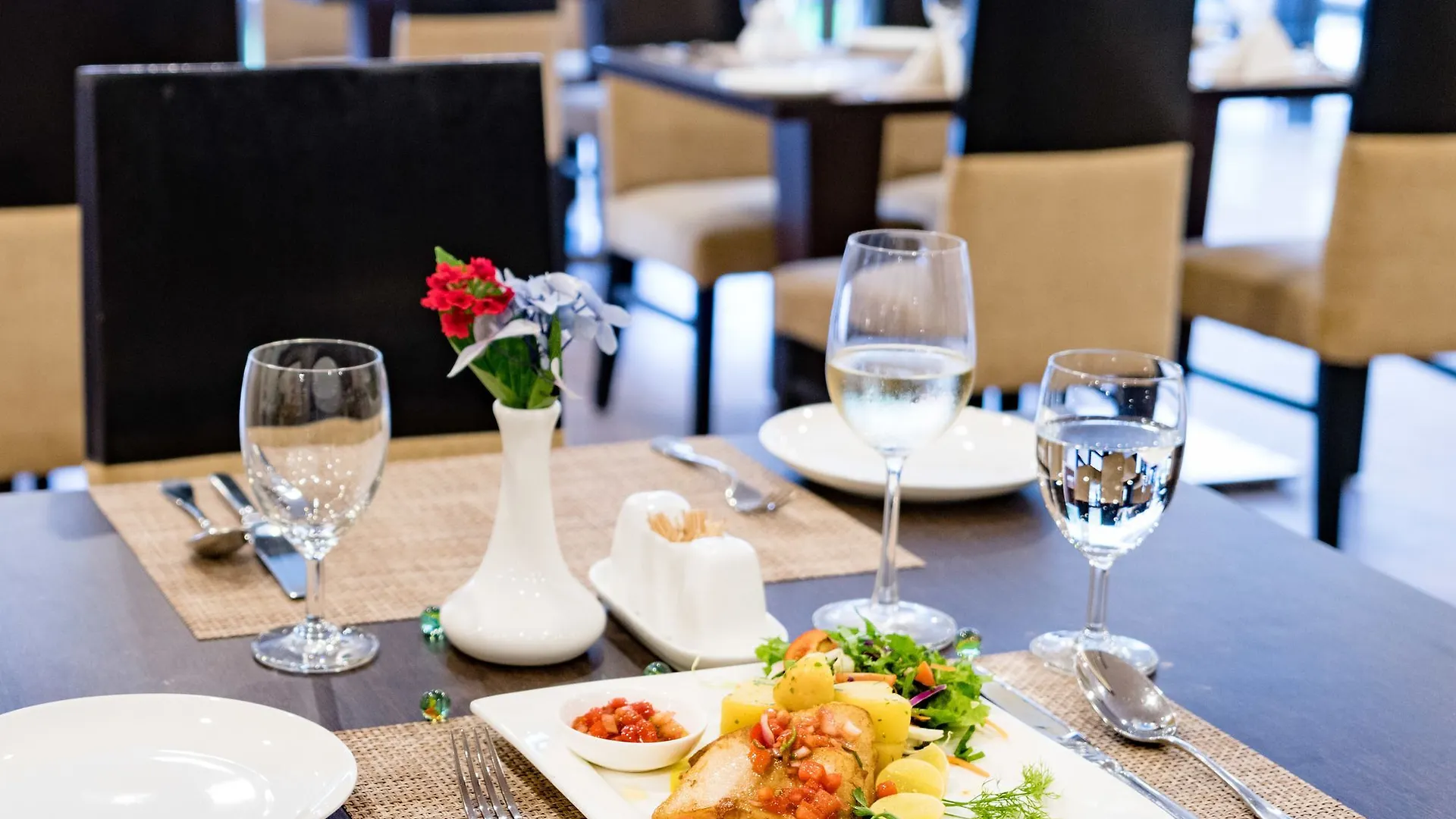 קטמנדו Hotel Mulberry 4*,  נפאל